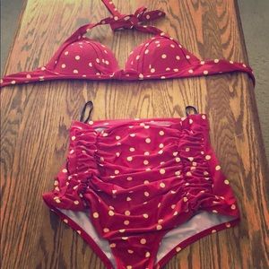 Cute 50s pin up swimwear